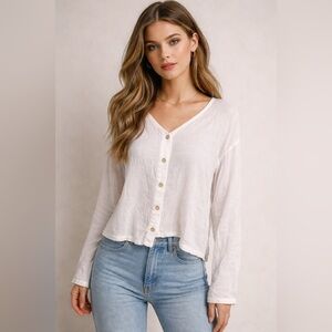 Amanda Gray White Button Front Blouse Size M‎